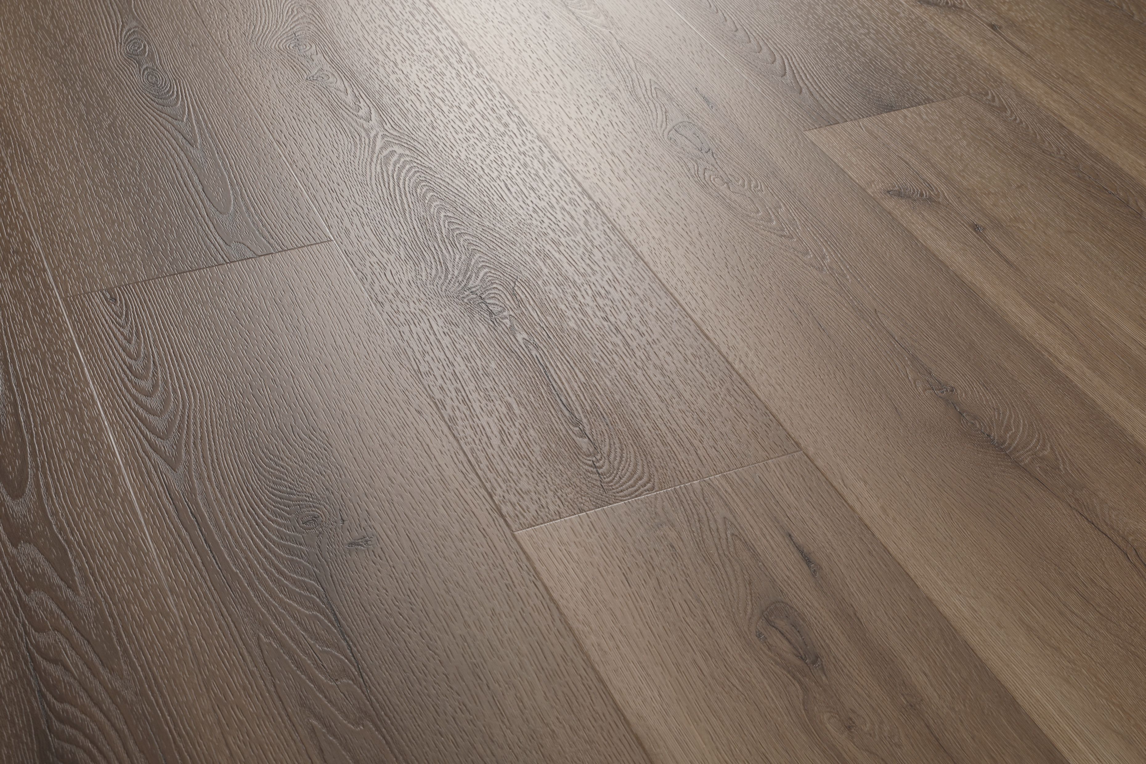 Klick-Vinyl Eiche Polar Nussbraun Matt – Premium Designboden mit 0,50 mm Nutzschicht
