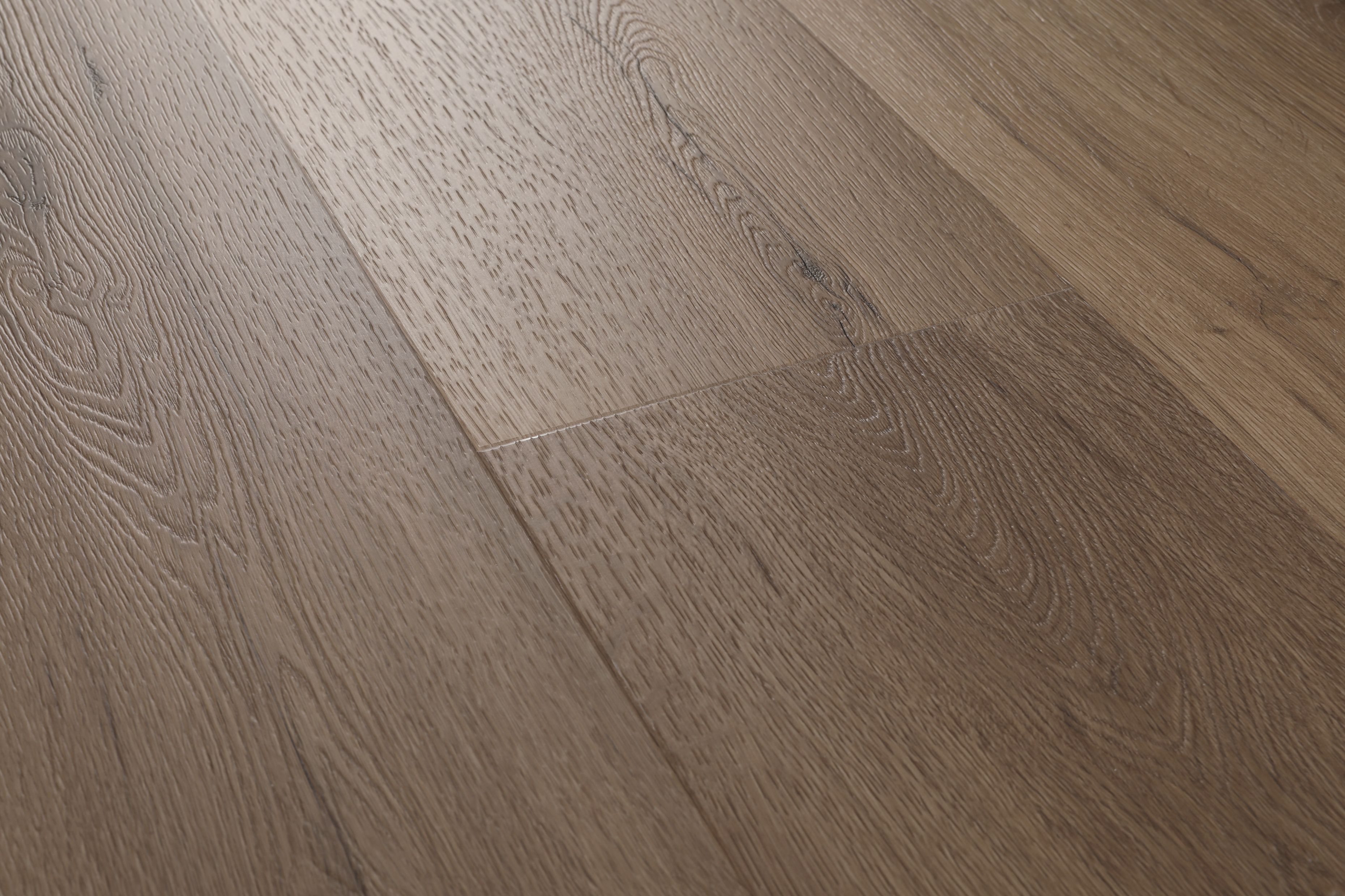 Klick-Vinyl Eiche Polar Nussbraun Matt – Premium Designboden mit 0,50 mm Nutzschicht