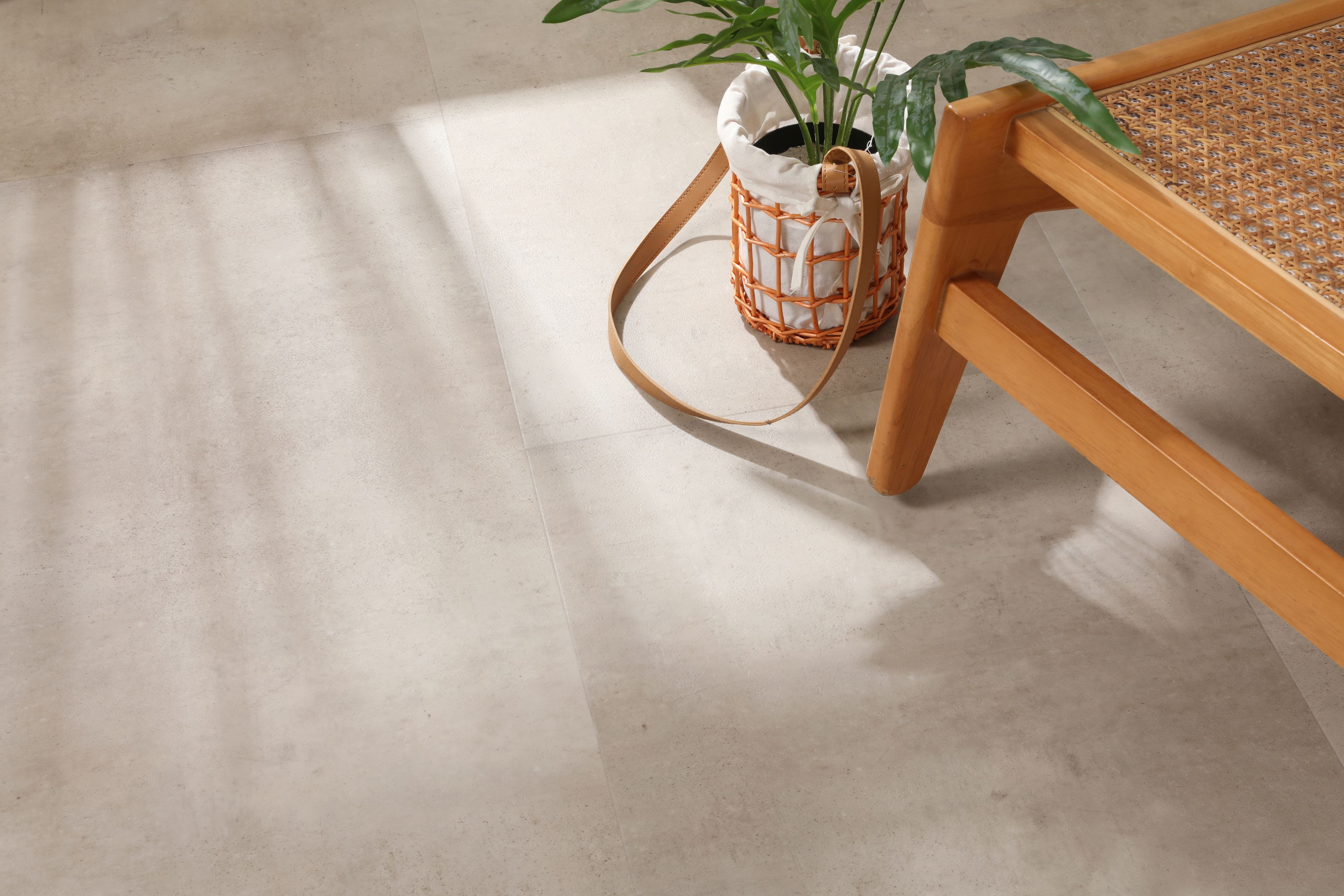 Klick-Vinyl Travertin Beige Matt – Premium Designboden in Natursteinoptik mit 0,50 mm Nutzschicht