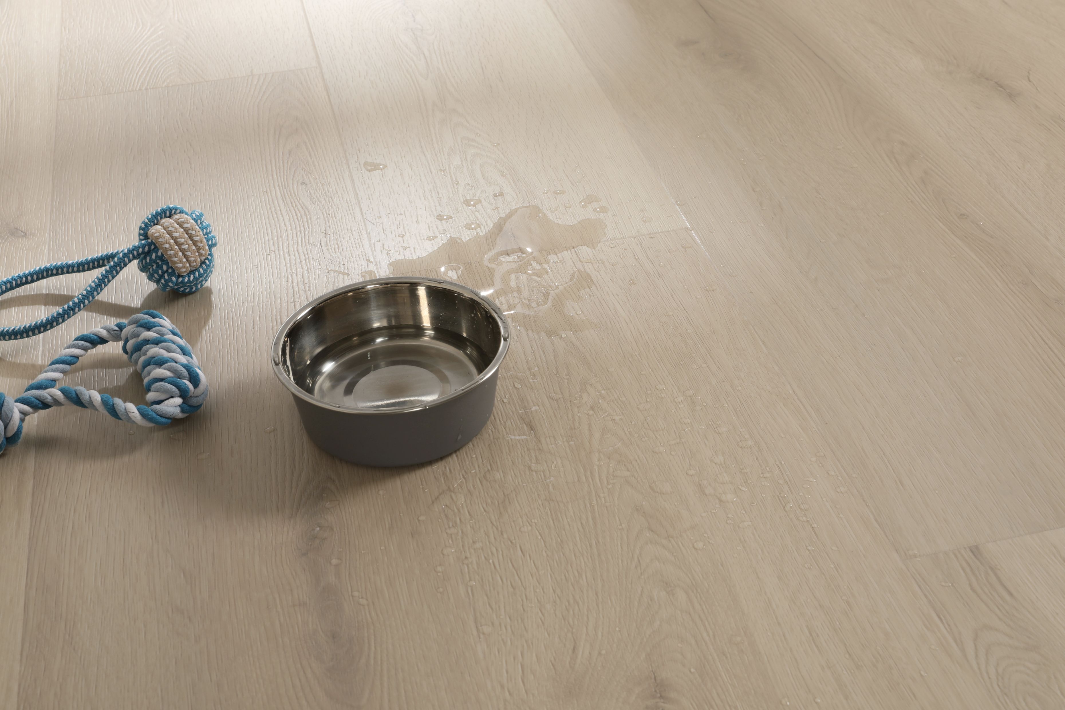 Klick-Vinyl Eiche Polar Hellbeige Matt – Premium Designboden mit 0,50 mm Nutzschicht