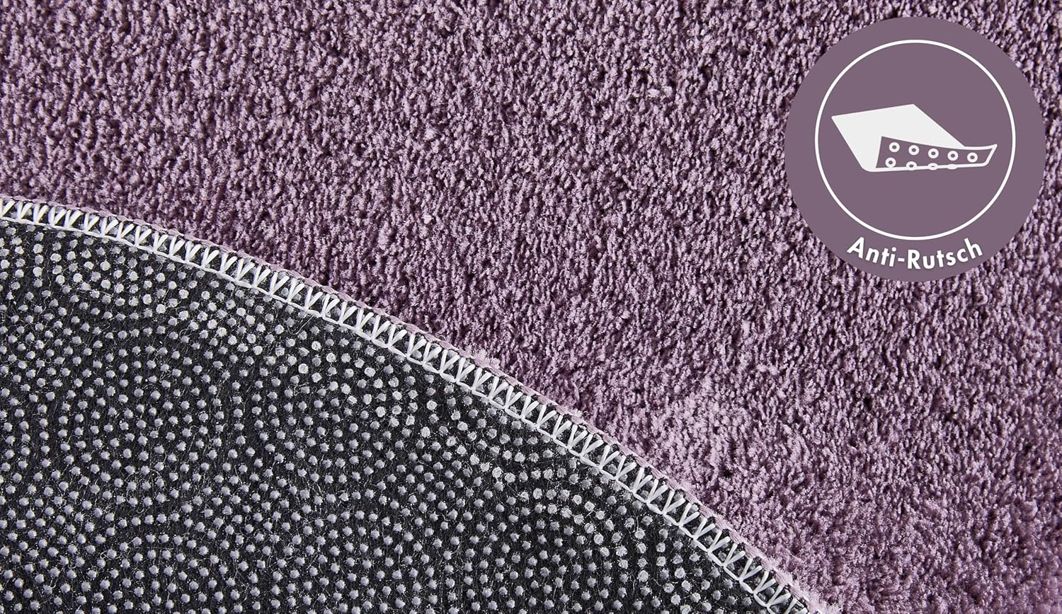 Flauschiger Teppich lavendel