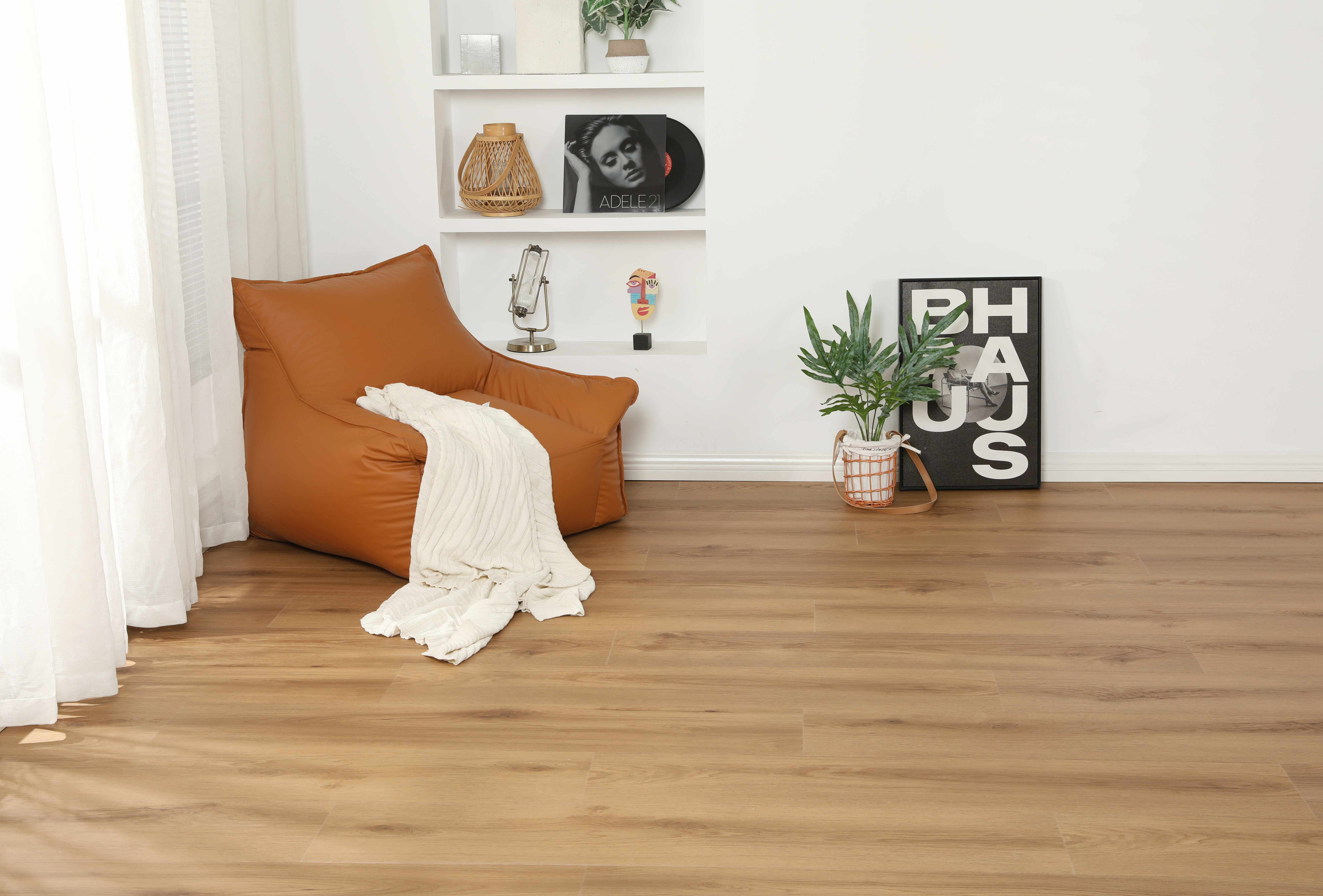 Klick Vinyl Eiche Küstenland – Warmer Designboden in Eichenoptik